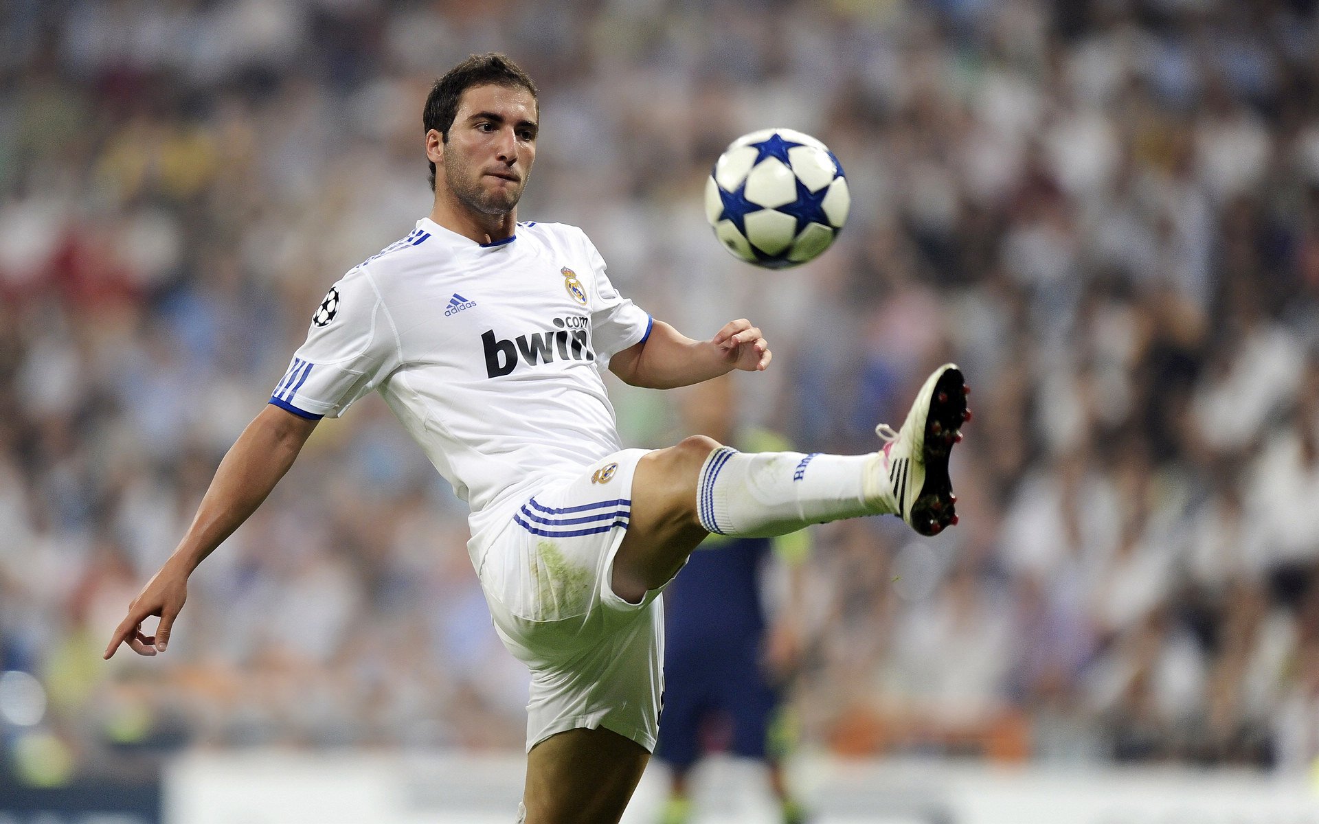 东契奇状态飙升:引领篮球新纪元的天才少年